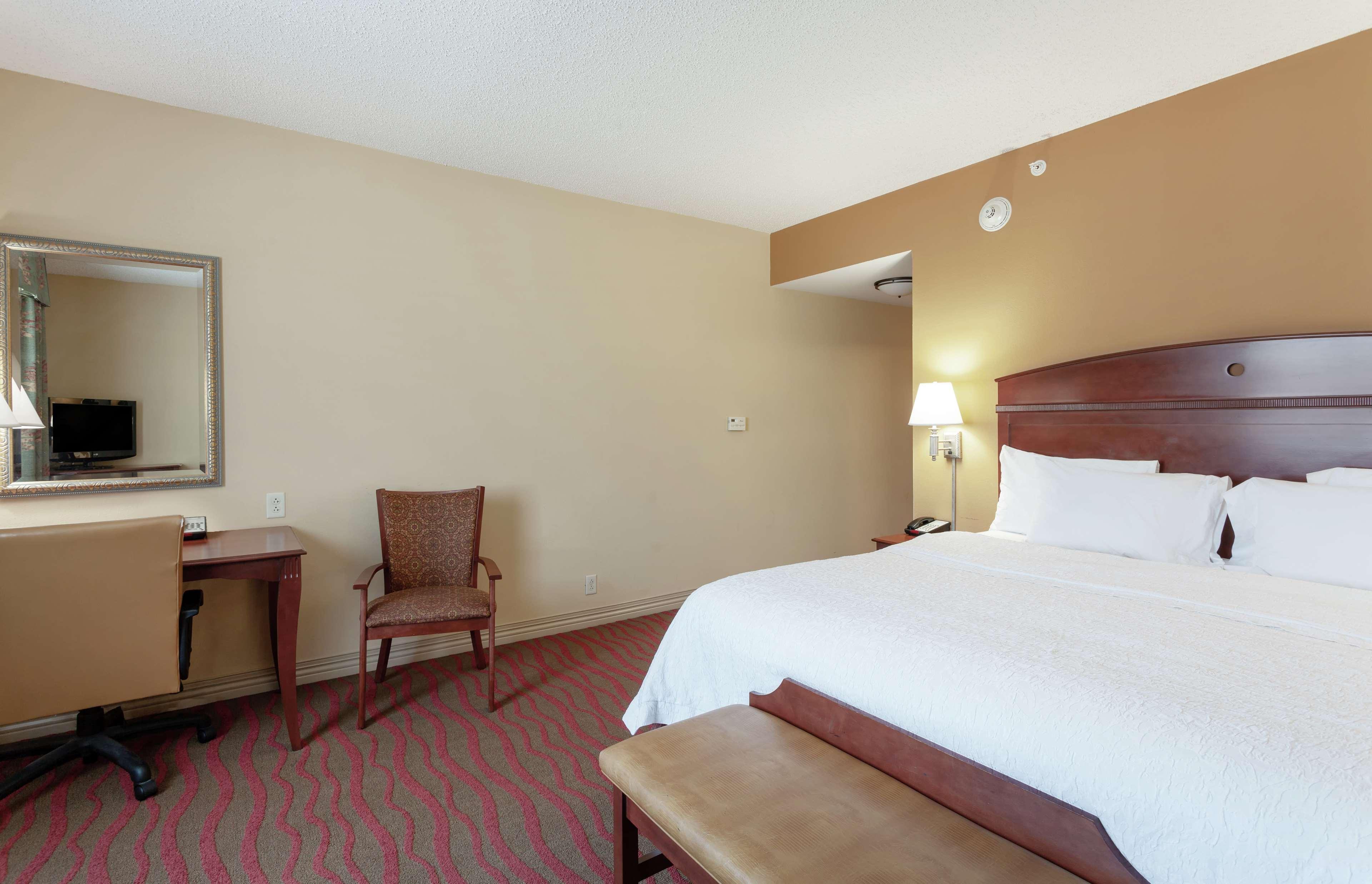 Hampton Inn & Suites Port Richey Exterior photo