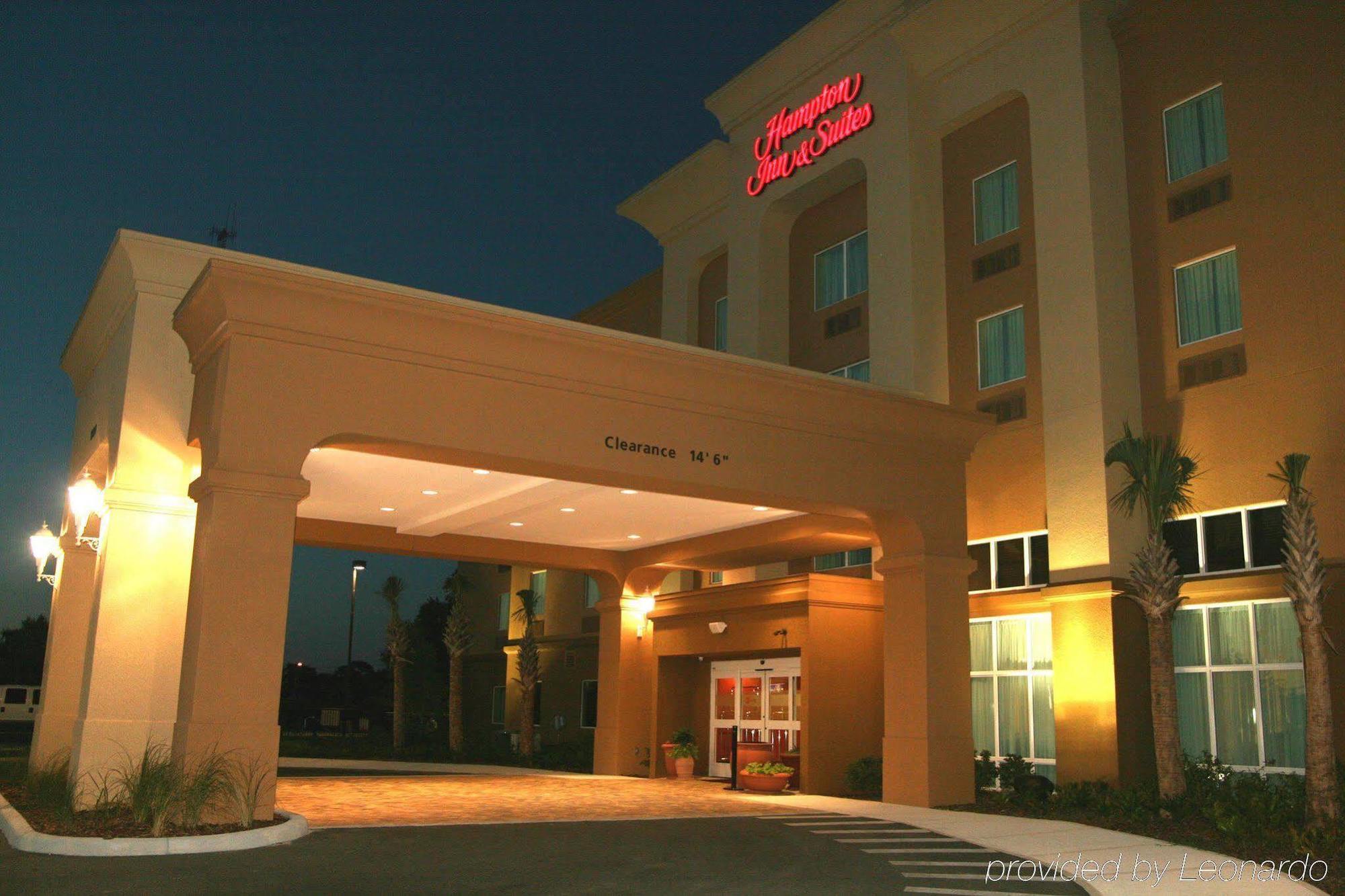 Hampton Inn & Suites Port Richey Exterior photo
