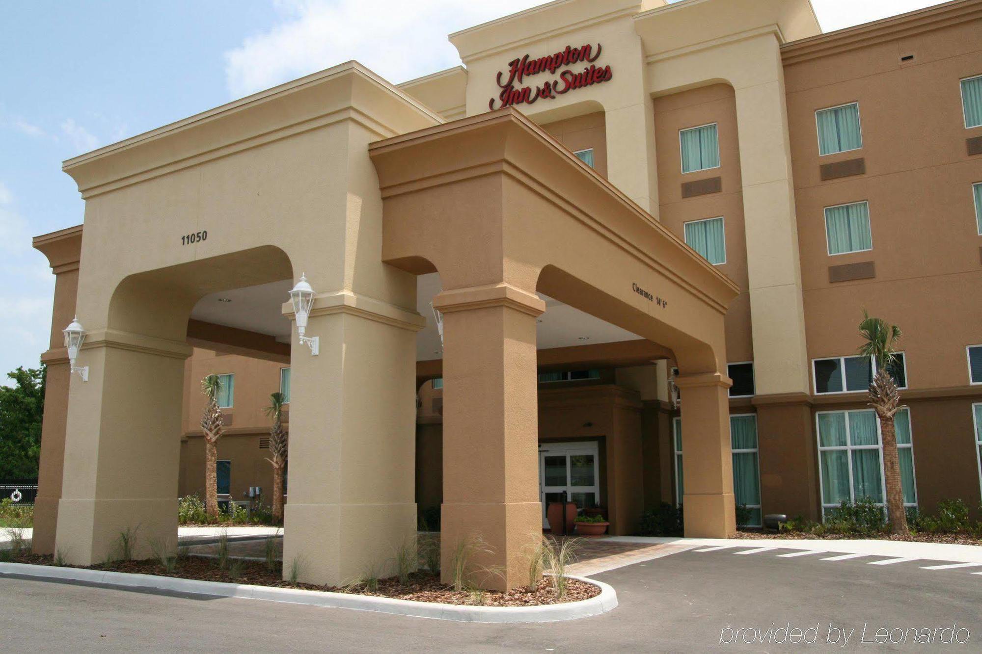 Hampton Inn & Suites Port Richey Exterior photo